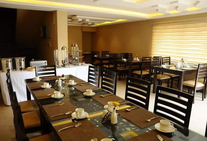 Nivata Springdale Resort And Spa