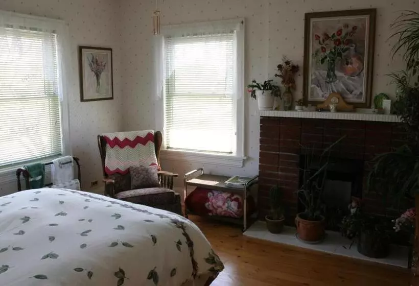 Aamiaismajoitus (B&B) 10th Avenue Guest House & Suites