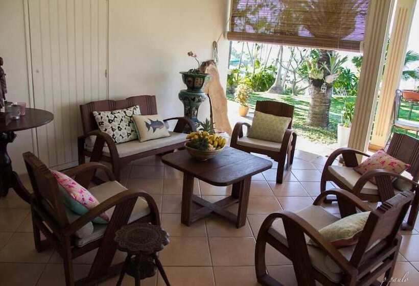 تختخواب و صبحانه La Kaz Nana Sakifo Maison D Hotes