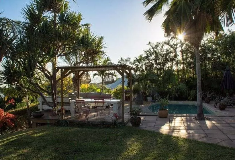 تختخواب و صبحانه La Kaz Nana Sakifo   Maison D Hotes