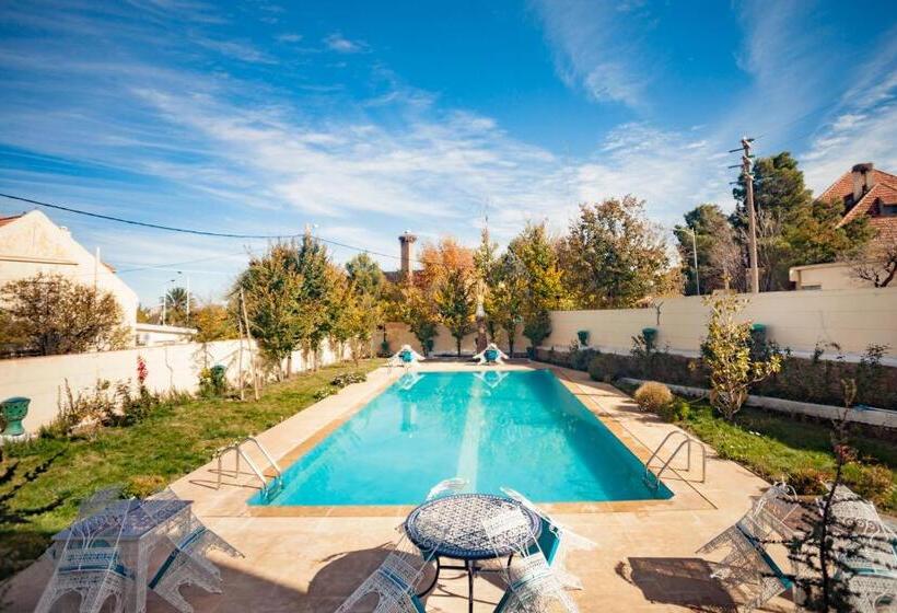 צימר Villa Pomme D'or