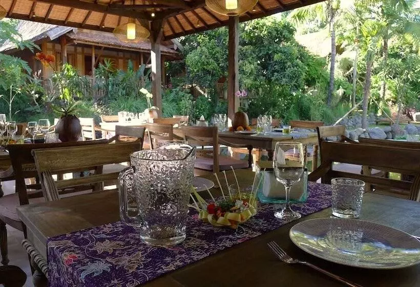 Desa Saya Eco Luxury Resort & Spa