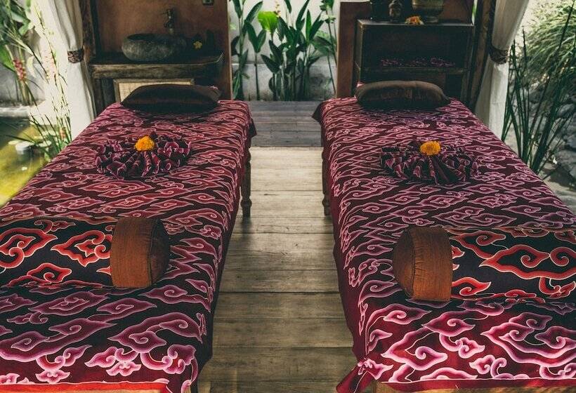 Desa Saya Eco Luxury Resort & Spa