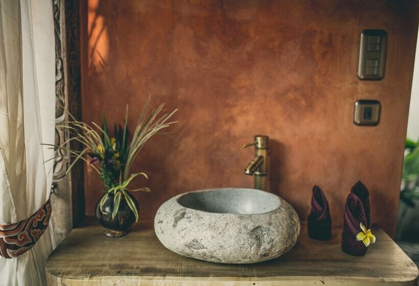 Desa Saya Eco Luxury Resort & Spa