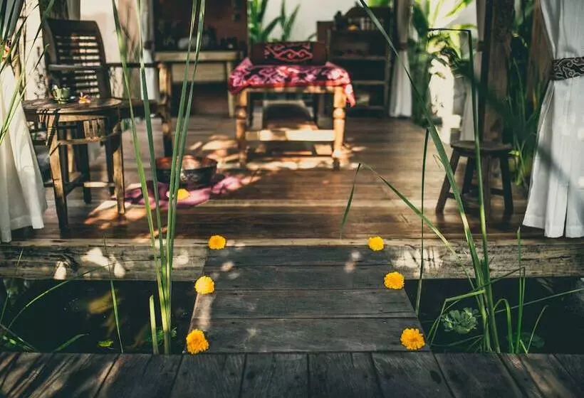 Desa Saya Eco Luxury Resort & Spa