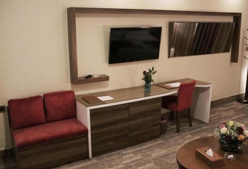 هتل Masaya By Emerald