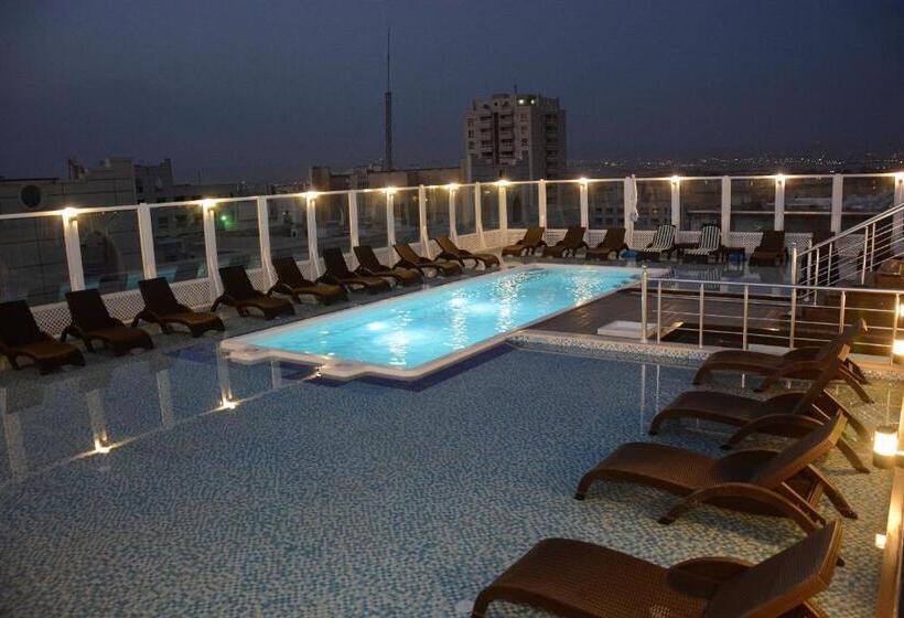 هتل Masaya By Emerald