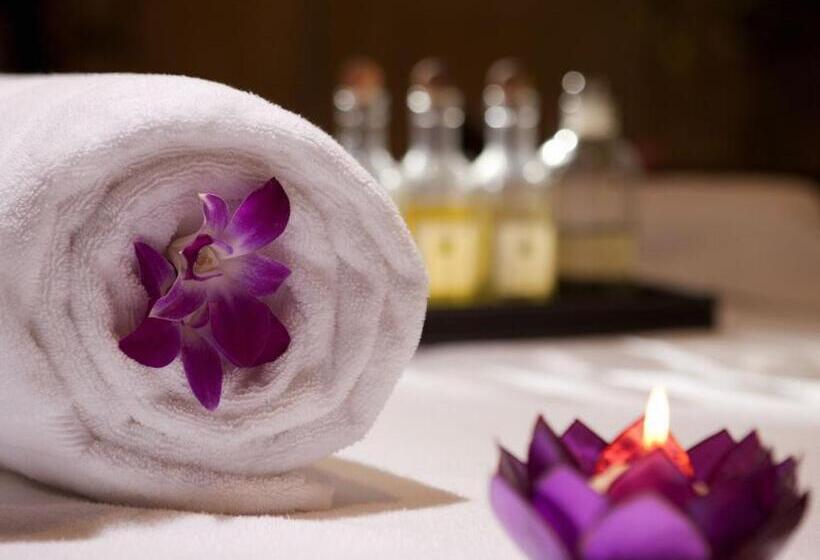 هتل Masaya By Emerald