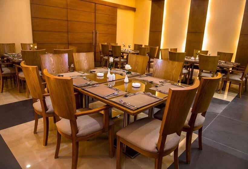 هتل Masaya By Emerald