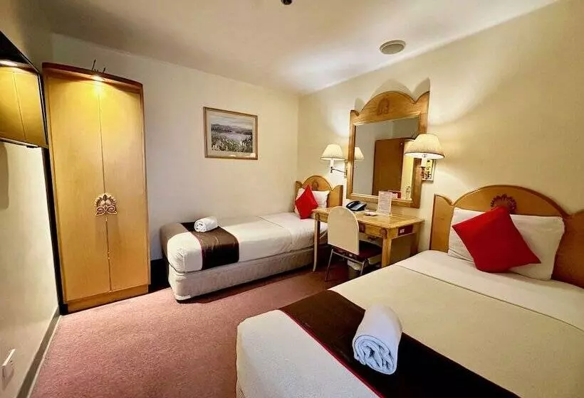 ホテル Palladium Suites