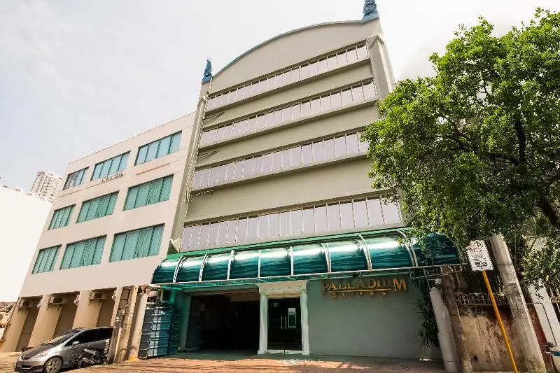 ホテル Palladium Suites