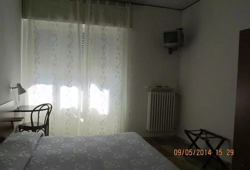 هتل Pensione Aurora