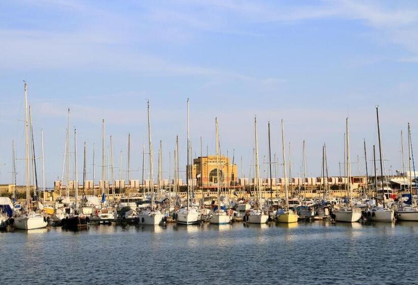 בית מלון כפרי Pensione Aurora