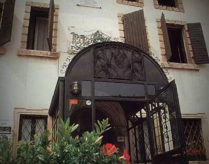 Hotelli Residenza D Epoca Posta Vecia