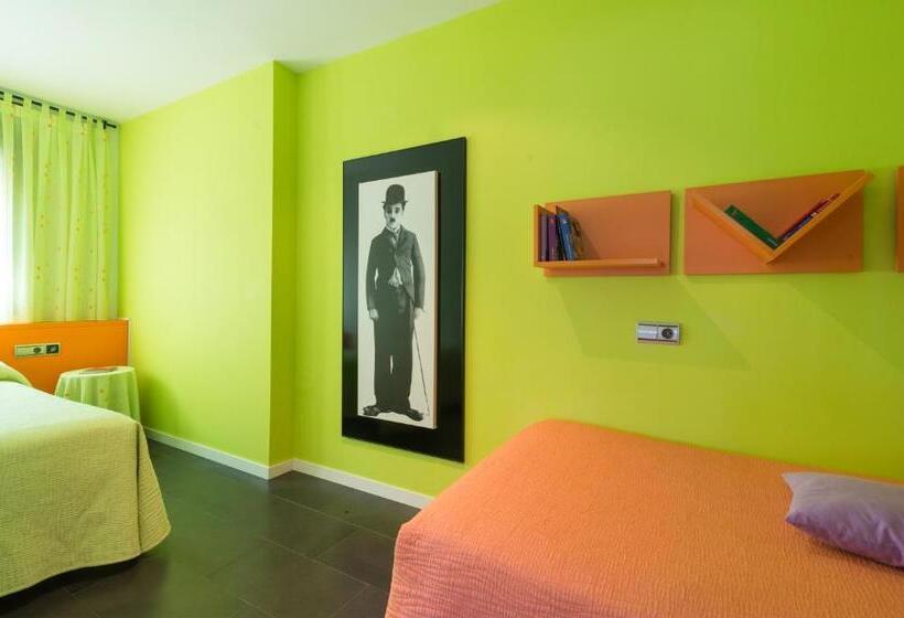 ホテル Restaurant Cal Petit