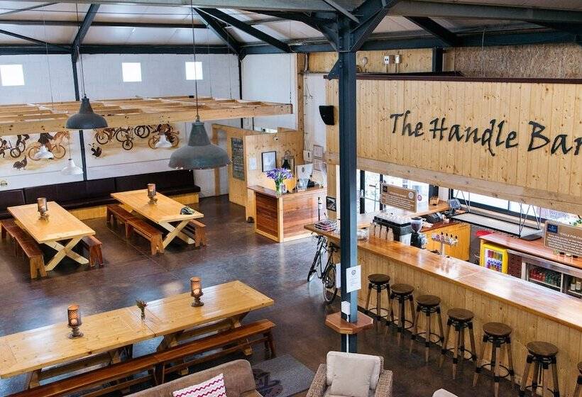 فندق Trail's End