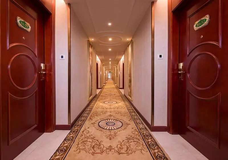 Vienna Hotel Shenzhen Bao An Xin An