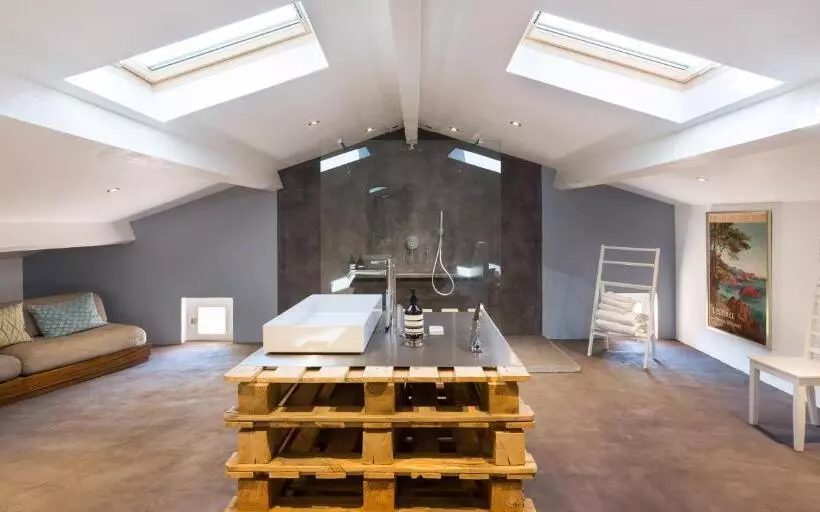 ベッドアンドブレックファースト Domaine Du Clos D Alari Chambres D Hôtes Au Milieu Des Vignes