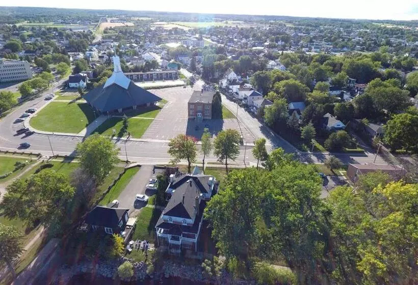 ベッドアンドブレックファースト Gite Les 2 Soeurs