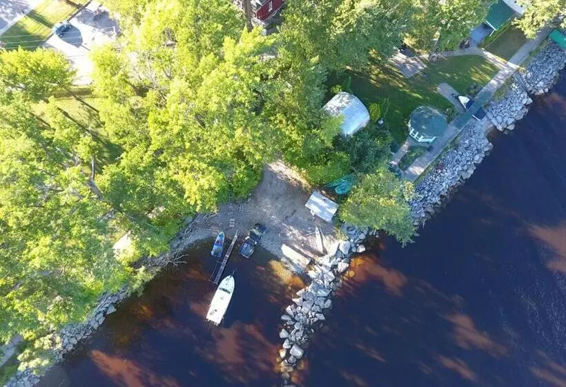 ベッドアンドブレックファースト Gite Les 2 Soeurs