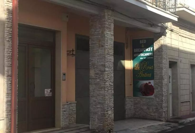 Aamiaismajoitus (B&B) La Rosa Antica