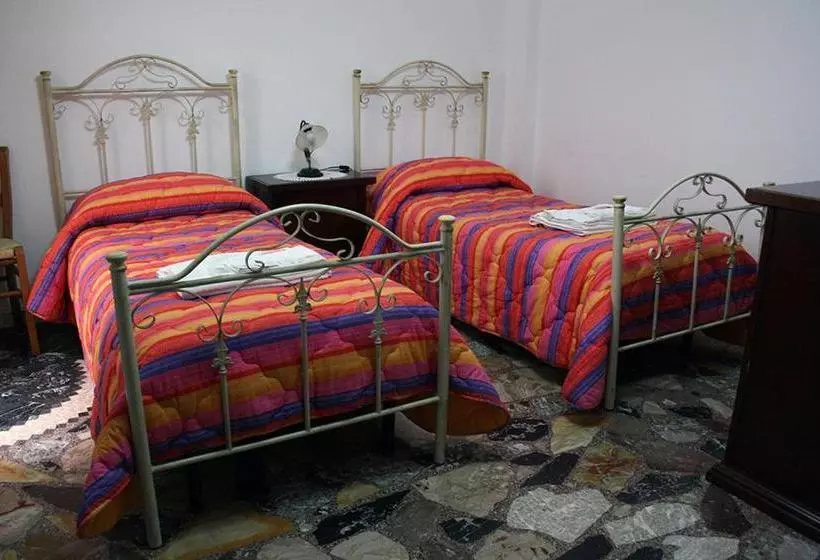 Aamiaismajoitus (B&B) La Rosa Antica