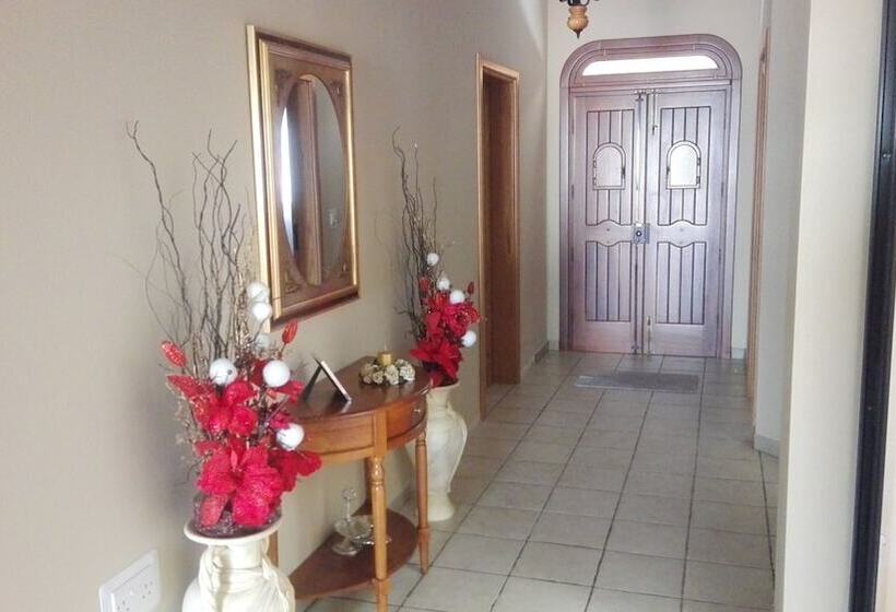 تختخواب و صبحانه Luxury Room In The South Of Malta