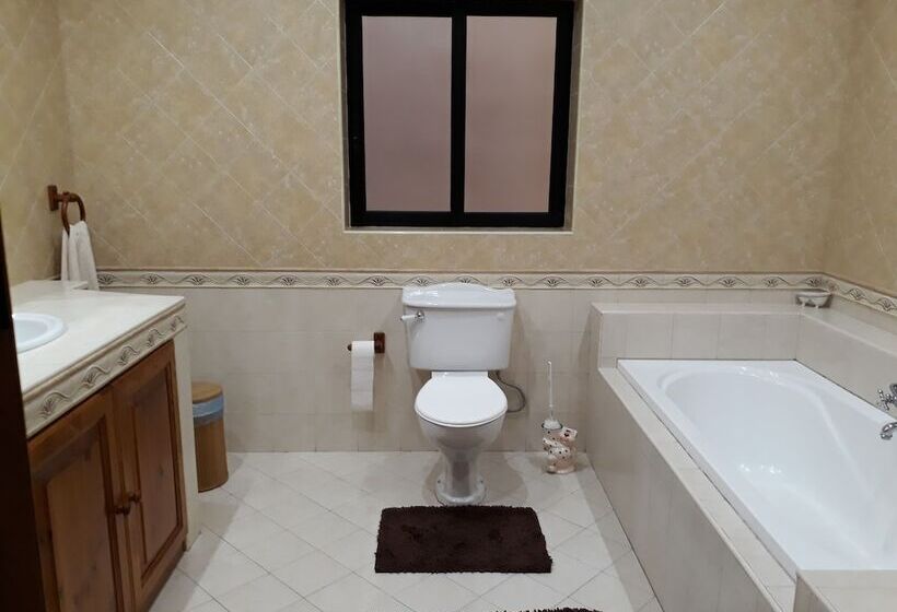 تختخواب و صبحانه Luxury Room In The South Of Malta