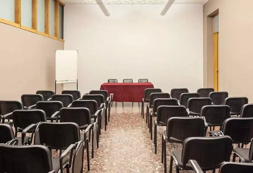 Hotelli Ibis Styles Trani