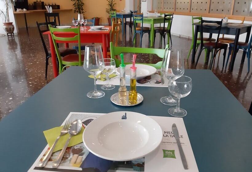 Otel Ibis Styles Trani