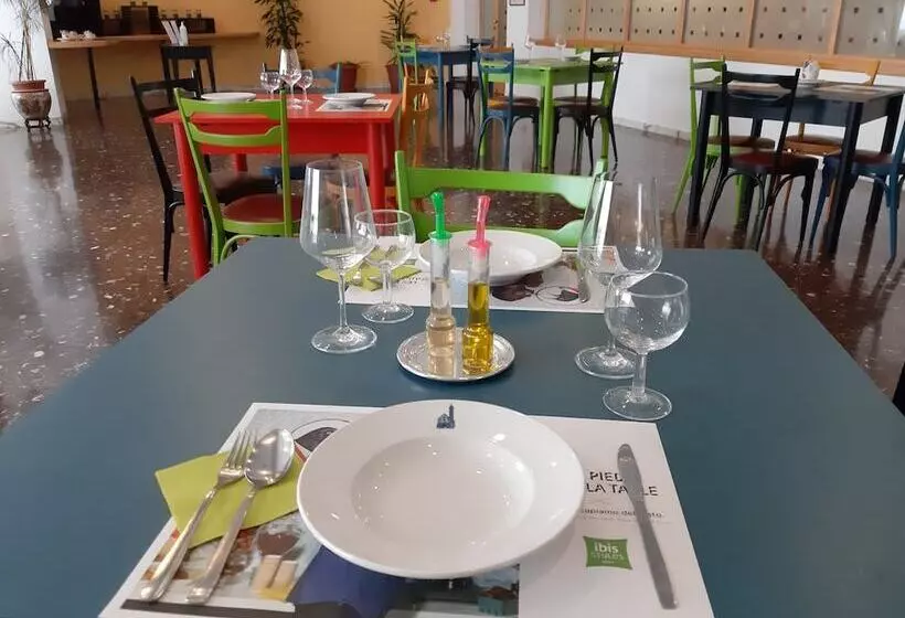 Hotelli Ibis Styles Trani