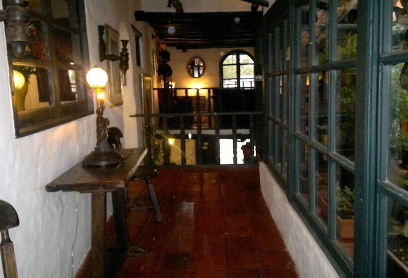 ホテル La Candelaria Real