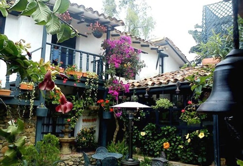 ホテル La Candelaria Real