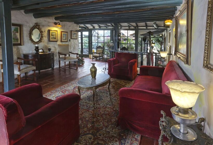 ホテル La Candelaria Real