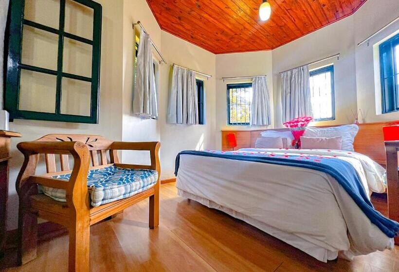 Hotel Castelo Piazzale Campos Do Jordao