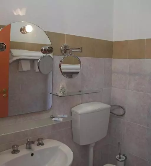 Hotelli Ristorante Albergo Gerardo Di Masi