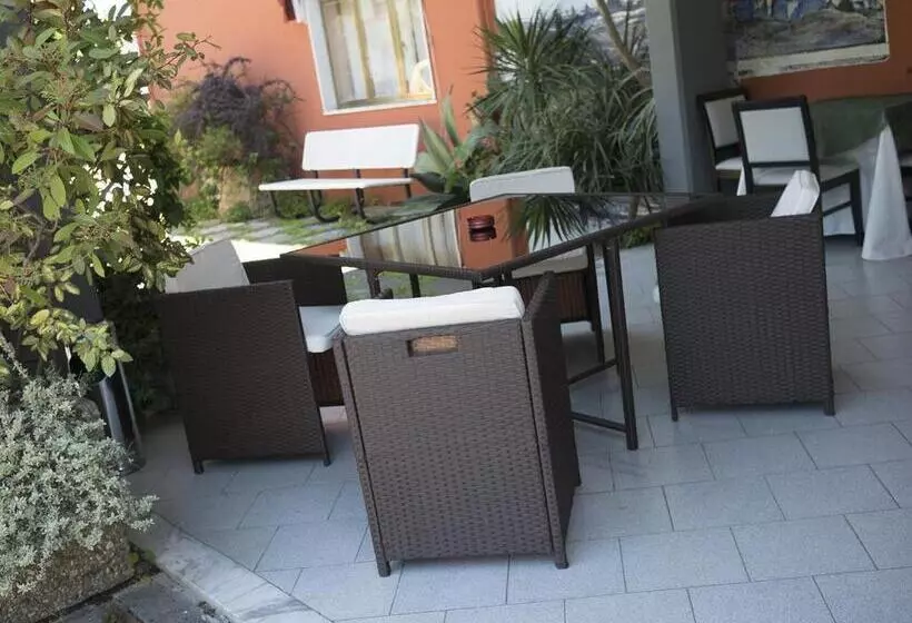 Hotelli Ristorante Albergo Gerardo Di Masi