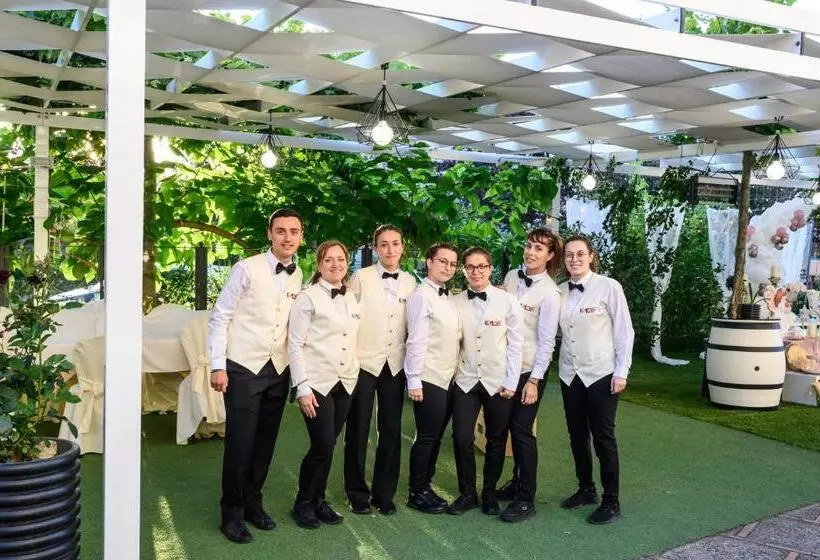 Hotelli Ristorante Albergo Gerardo Di Masi