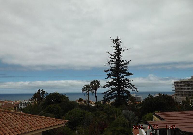 בית מלון כפרי The Blue Corner Apartments