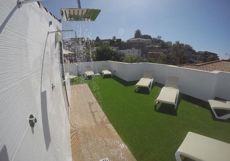 בית מלון כפרי The Blue Corner Apartments