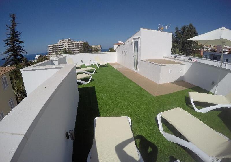 בית מלון כפרי The Blue Corner Apartments