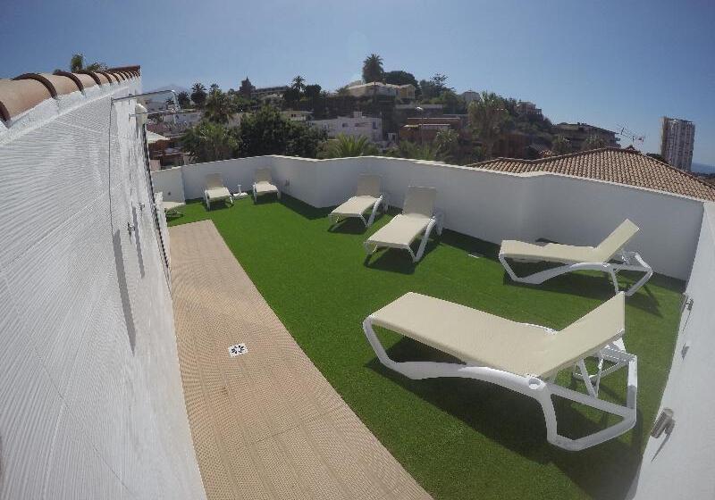 בית מלון כפרי The Blue Corner Apartments