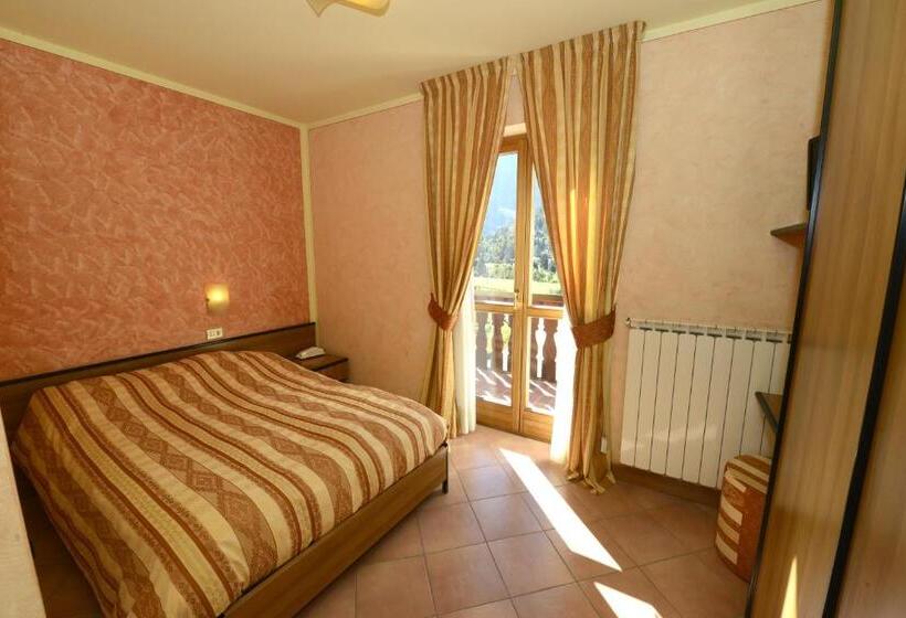 Отель Veduta Dell'adamello