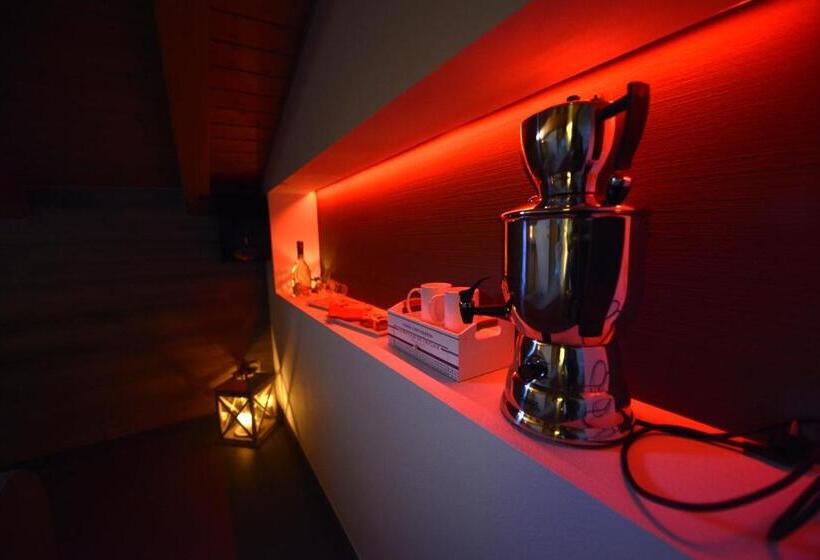 Отель Veduta Dell'adamello