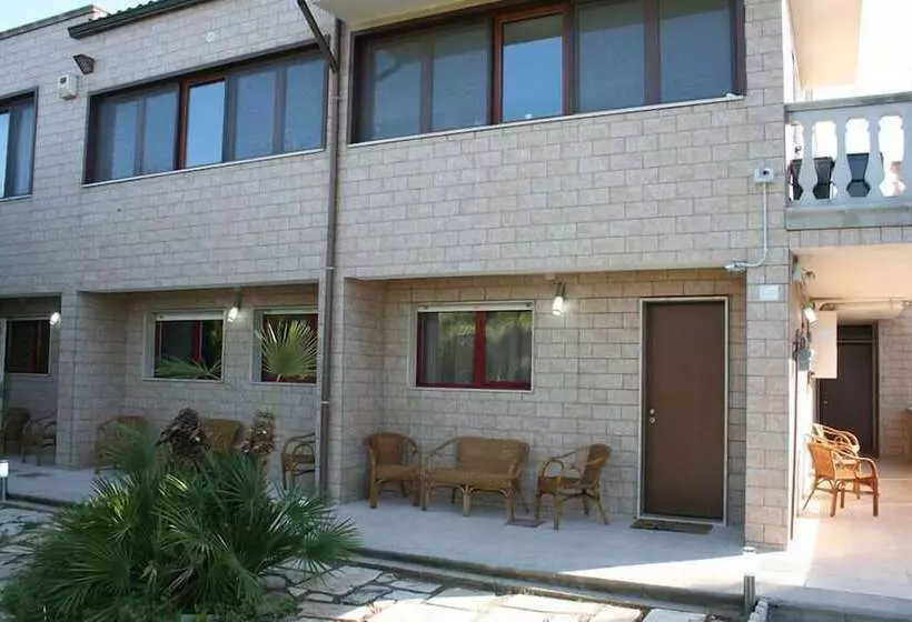 Le Sirene Bed And Breakfast