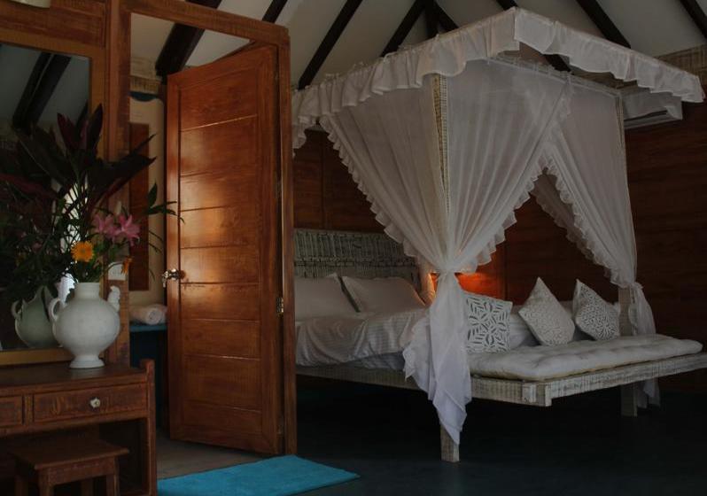 リゾートホテル Rock Bite