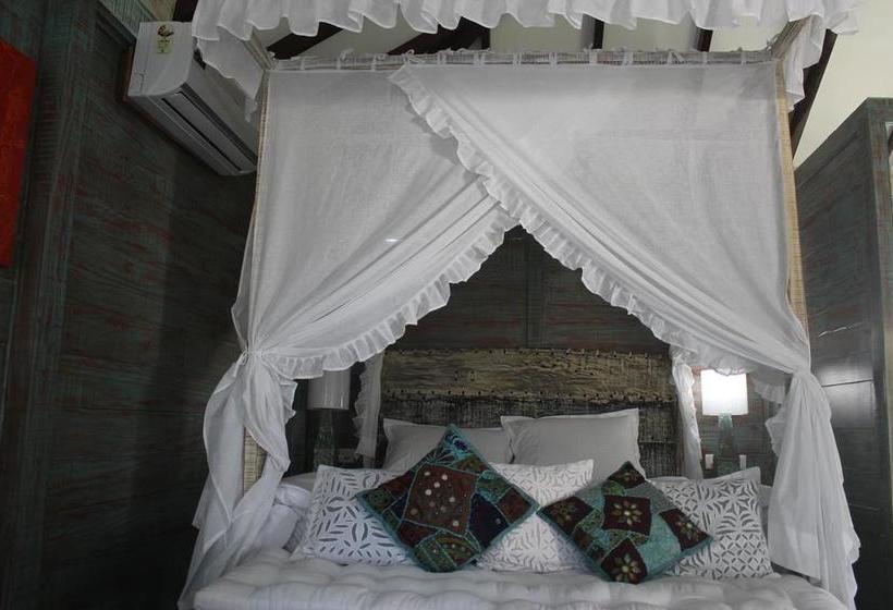 リゾートホテル Rock Bite