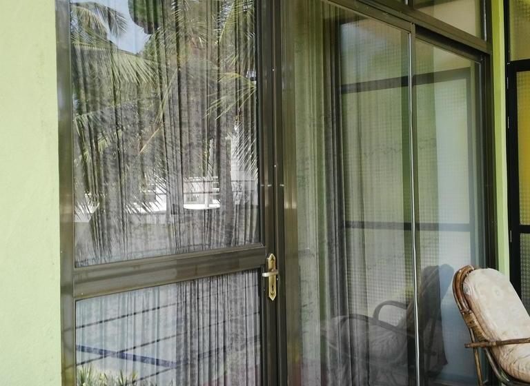 リゾートホテル Rock Bite