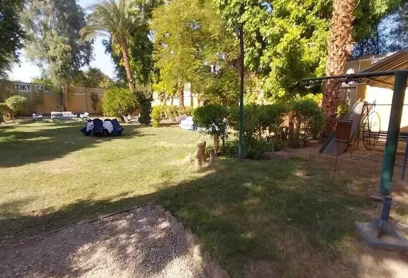 Rezeiky Hotel & Camp