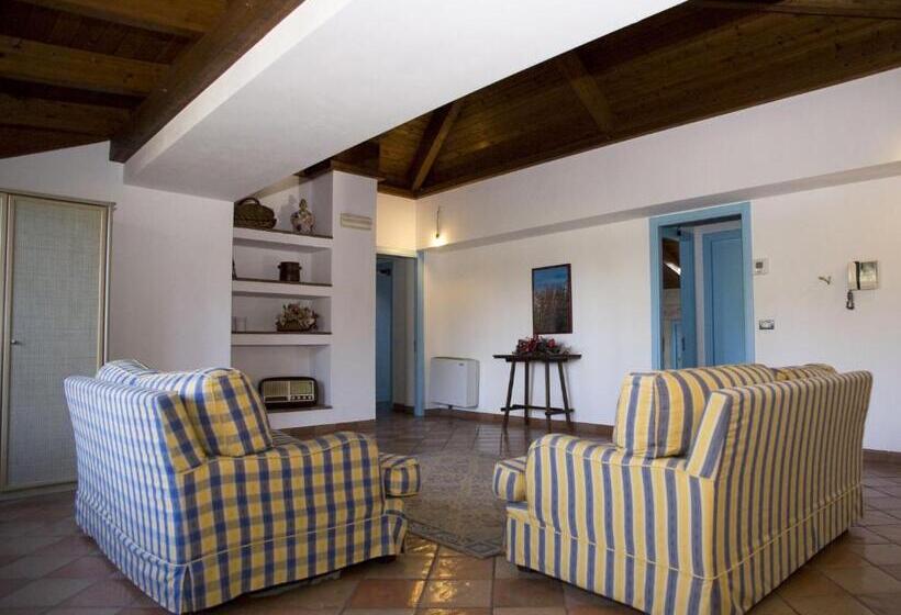 مبيت وإفطار All'ombra Del Palmeto